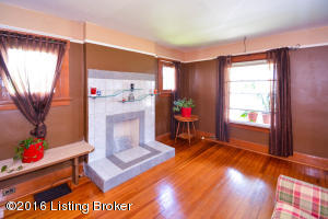 210 W 33rd St, Covington, KY 41015 photo 2