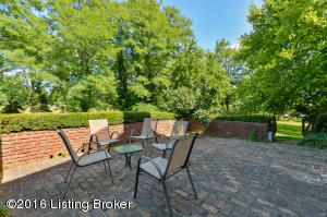 2407 Cave Spring Pl, Anchorage, KY 40223 photo 18