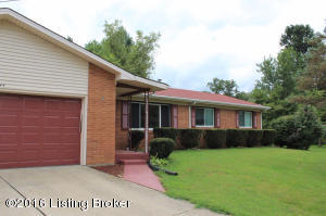 444 Eastern Dr, Radcliff, KY 40160 photo 3