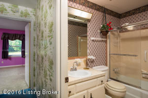 7600 River Rd, Louisville, KY 40059 photo 22