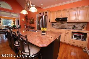 4307 Woodfield Dr, Floyds Knobs, IN 47119 photo 8