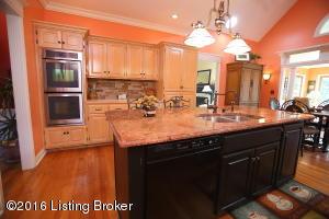 4307 Woodfield Dr, Floyds Knobs, IN 47119 photo 9