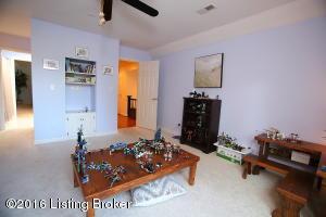 4307 Woodfield Dr, Floyds Knobs, IN 47119 photo 33