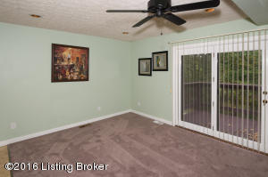 7457 Jersey Park Rd, Floyds Knobs, IN 47119 photo 2