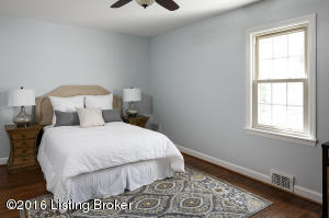 3720 Canoe Ln, Rolling Fields, KY 40207 photo 30