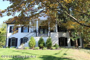 3720 Canoe Ln, Rolling Fields, KY 40207 photo 3