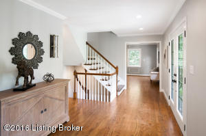 3720 Canoe Ln, Rolling Fields, KY 40207 photo 7