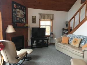 542 Penn Run Rd, Bee Spring, KY 42207 photo 3