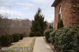 5011 Bent Creek Dr, Floyds Knobs, IN 47119 photo 3