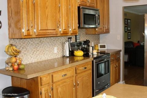 2139 Fox Trail Dr, La Grange, KY 40031 photo 9