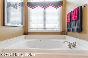 5811 Spring Meadow Dr, Georgetown, IN 47122 photo 43