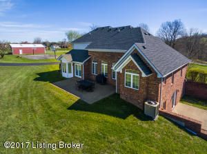 5811 Spring Meadow Dr, Georgetown, IN 47122 photo 10