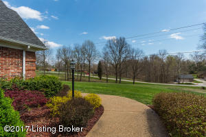 5811 Spring Meadow Dr, Georgetown, IN 47122 photo 13