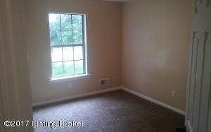  254 Butterfly Ln, Louisville, KY 40229 photo 15