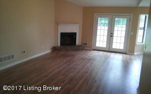  254 Butterfly Ln, Louisville, KY 40229 photo 7