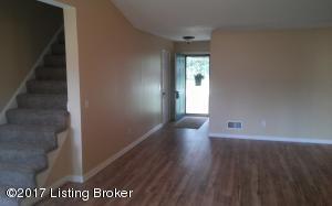  254 Butterfly Ln, Louisville, KY 40229 photo 6