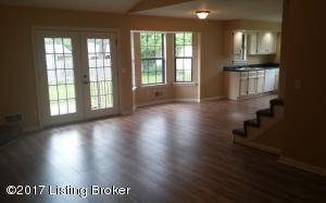  254 Butterfly Ln, Louisville, KY 40229 photo 9