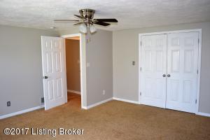 174 Beechtree Ln, Mount Washington, KY 40047 photo 28