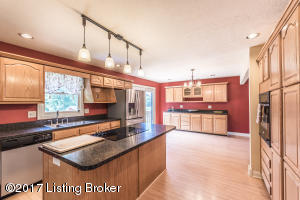 4433 Erin Dr, Floyds Knobs, IN 47119 photo 3