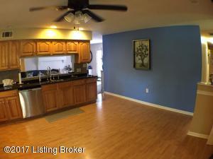 111 Doris Dr, Brooks, KY 40109 photo 4