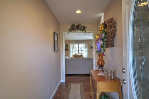 325 Axtel Loop Cir, Mc Daniels, KY 40152 photo 6