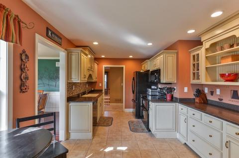 4001 Townsend Ct, Floyds Knobs, IN 47119 photo 9