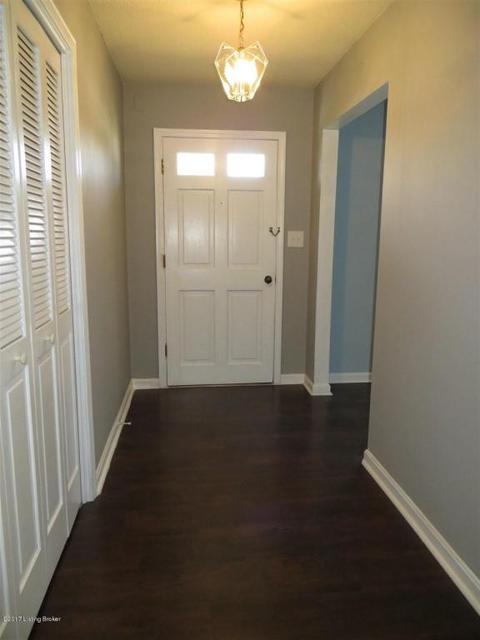 132 N Walnut St, Upton, KY 42784 photo 6