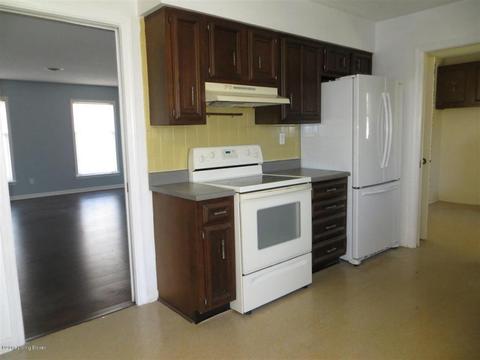 132 N Walnut St, Upton, KY 42784 photo 8
