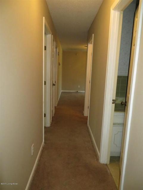 132 N Walnut St, Upton, KY 42784 photo 10