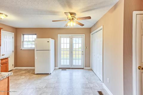 208 Aulbern Dr, Mount Washington, KY 40047 photo 9