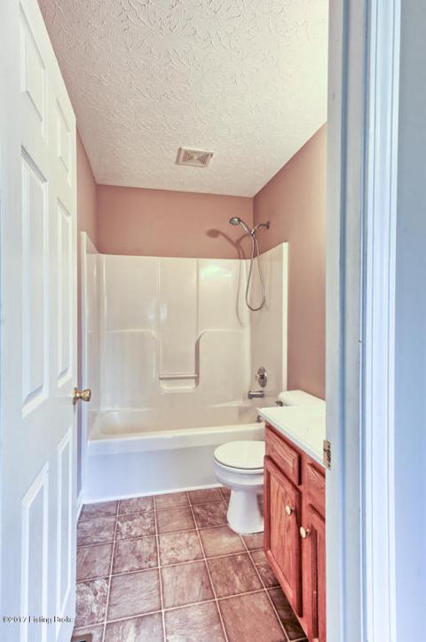 208 Aulbern Dr, Mount Washington, KY 40047 photo 17