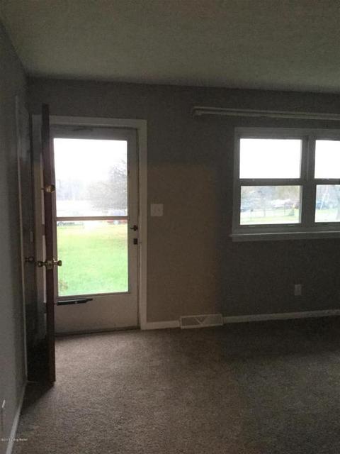271 Mccormack Rd, Waddy, KY 40076 photo 2