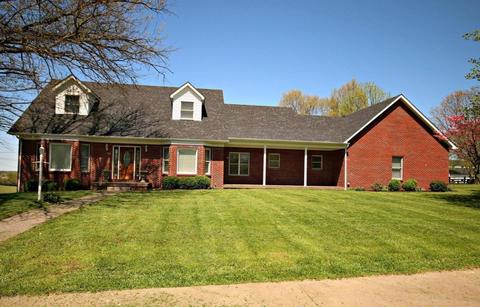 311 E Grundy Ave, Springfield, KY 40069 photo 1