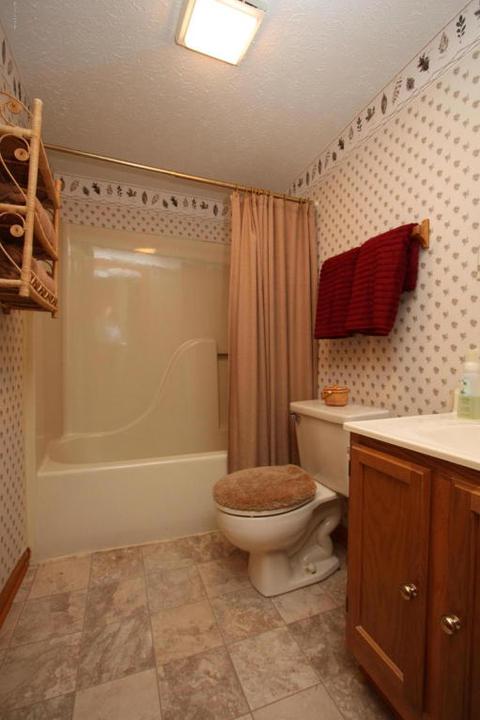 504 Penn Run Rd, Bee Spring, KY 42207 photo 40