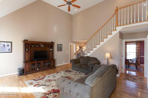 4002 Limerick Cv, Buckner, KY 40010 photo 2