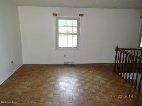 1552 Beech St, Radcliff, KY 40160 photo 2