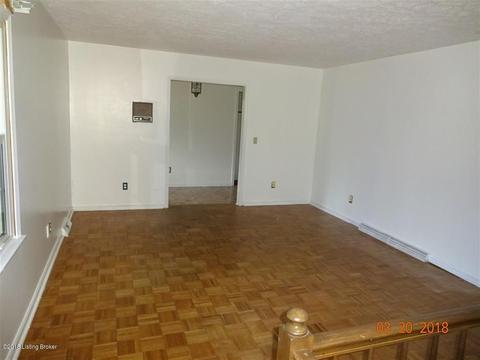 1552 Beech St, Radcliff, KY 40160 photo 3