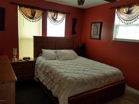 219 Maple St, Irvington, KY 40146 photo 15