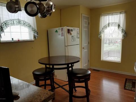 219 Maple St, Irvington, KY 40146 photo 6