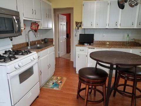 219 Maple St, Irvington, KY 40146 photo 4