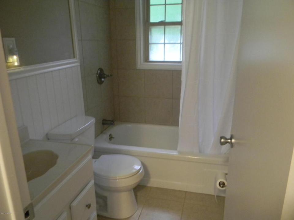  9218 Pagoda Dr, Louisville, KY 40229 photo 10