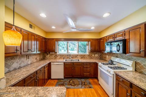 6604 Foxcroft Rd, Prospect, KY 40059 photo 14