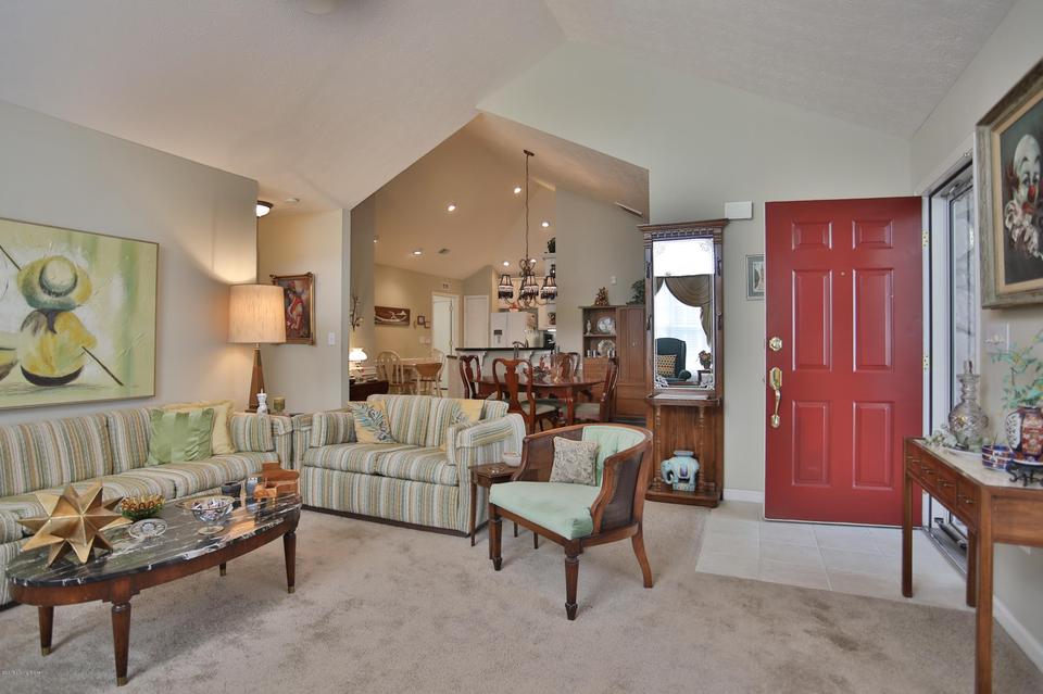  300 Kilderry Way, Louisville, KY 40245 photo 3