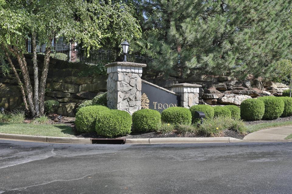  300 Kilderry Way, Louisville, KY 40245 photo 33