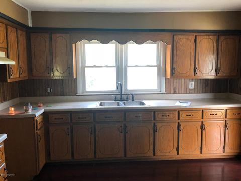 303 J Carroll Rd, Bee Spring, KY 42207 photo 3