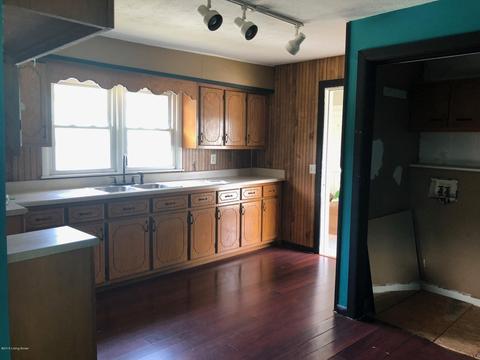 303 J Carroll Rd, Bee Spring, KY 42207 photo 8