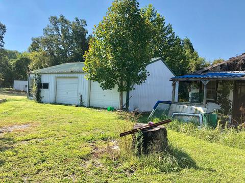 303 J Carroll Rd, Bee Spring, KY 42207 photo 19