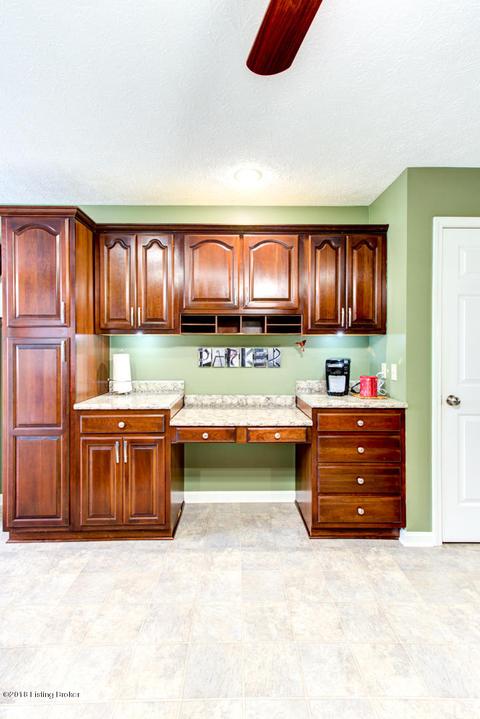 5010 Fox Run Rd, Buckner, KY 40010 photo 12