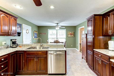 5010 Fox Run Rd, Buckner, KY 40010 photo 14