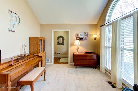 5010 Fox Run Rd, Buckner, KY 40010 photo 5